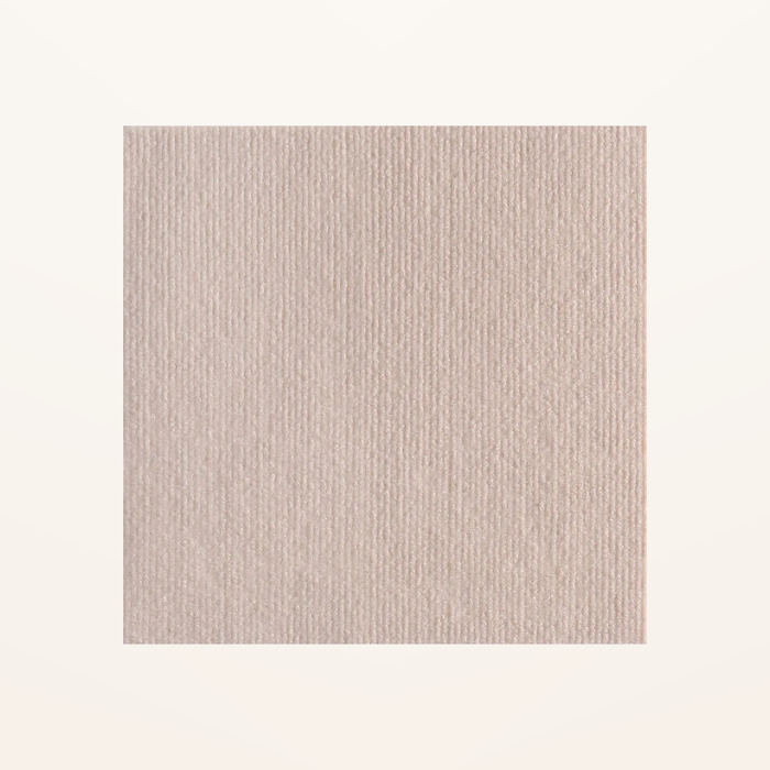 Neko Kizu – Griffoir mural adhésif – Blanc chaud / L – 50 × 9 cm – fond beige avec dimensions
