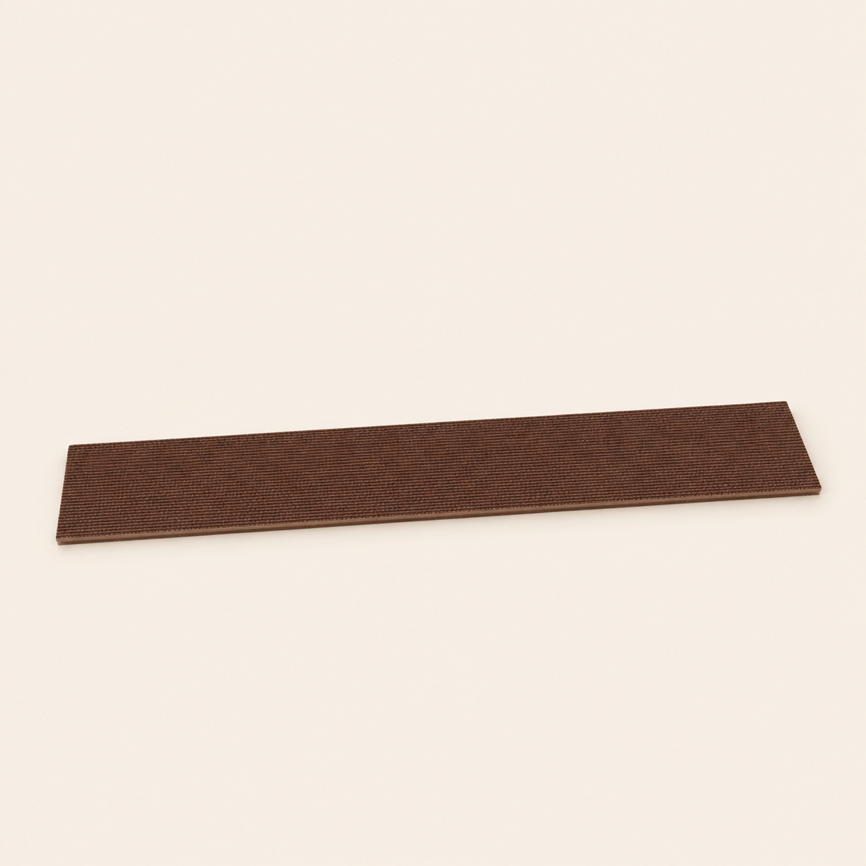 Neko Kizu – Brun / L – 50 × 9 cm – bande griffoir adhésive sur fond beige