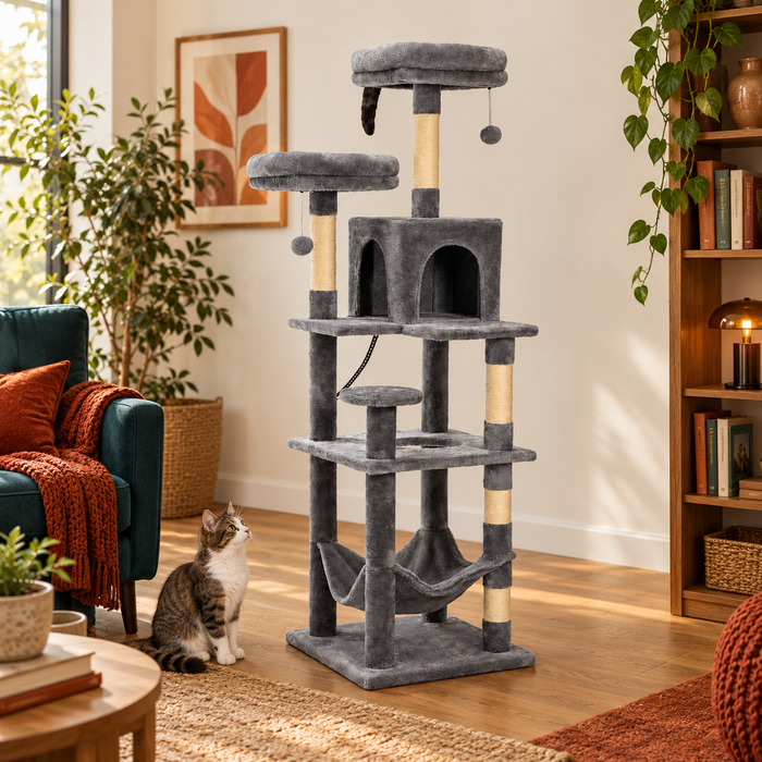 Neko Taiga – Arbre à chat XXL modèle D – 143 cm — mise en situation avec chat